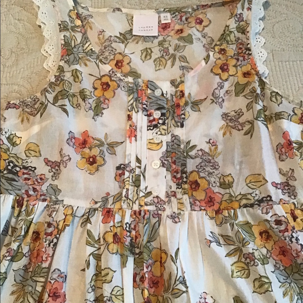 Lauren Conrad  Blouse - Picture 3 of 5